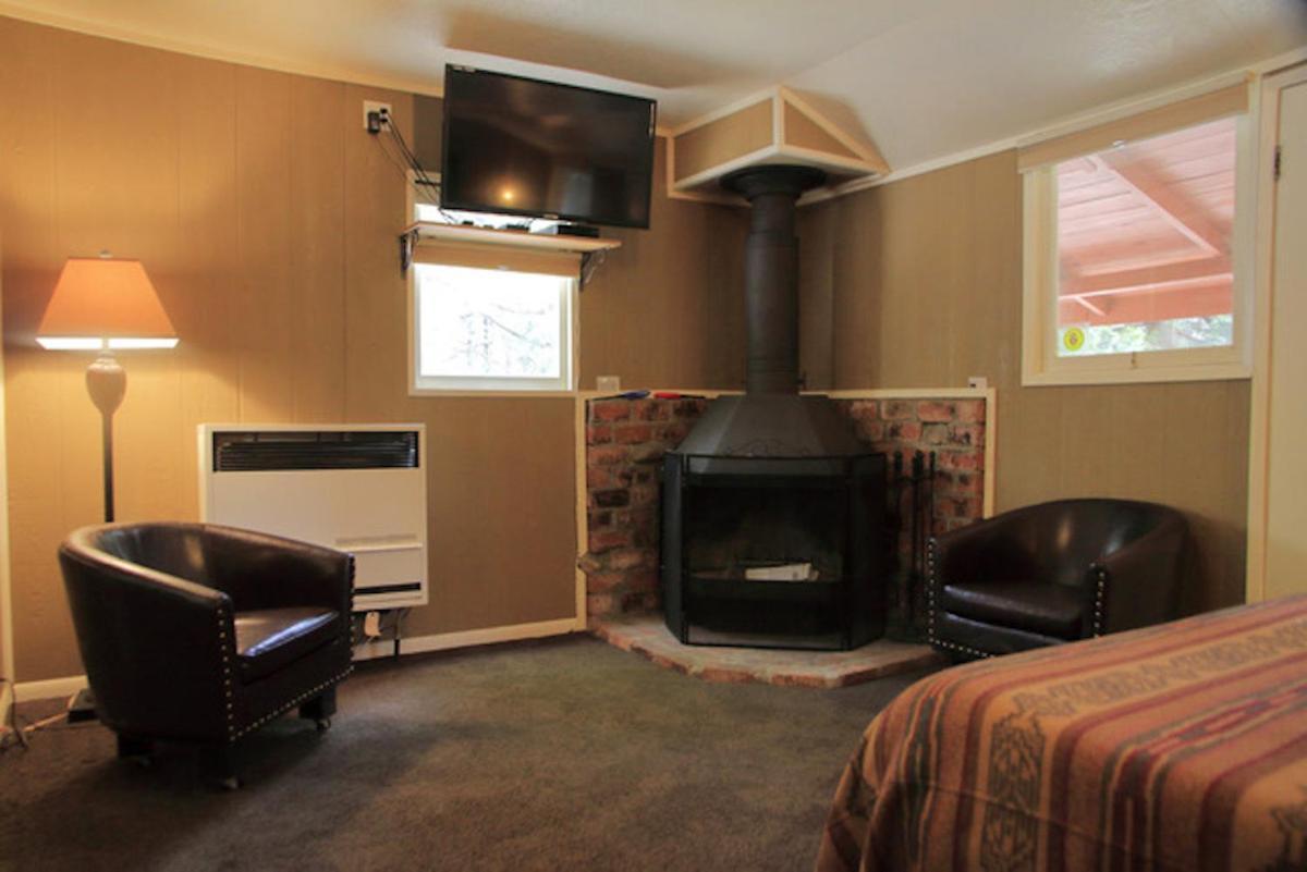 Silver Pines Lodge Idyllwild Esterno foto
